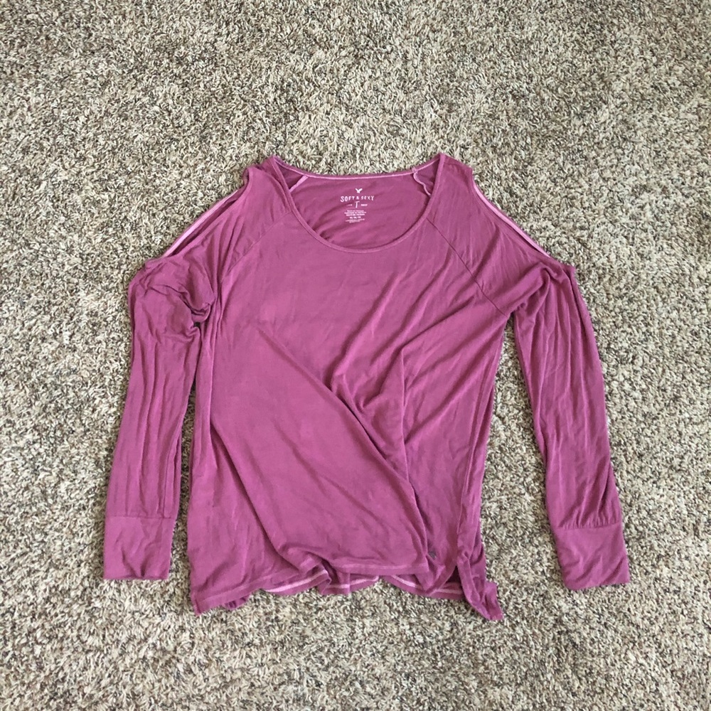 Soft and Sexy American Eagle top!